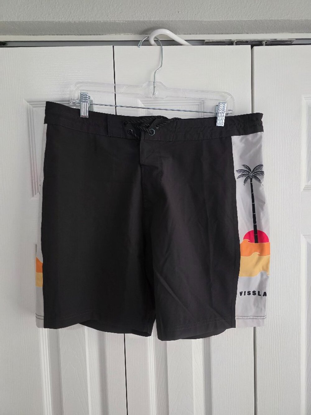 Vissla Men’s Size 36 Board Shorts Black Palm Tree Sunset Swim Trunks